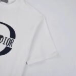 T-shirt - Image 4