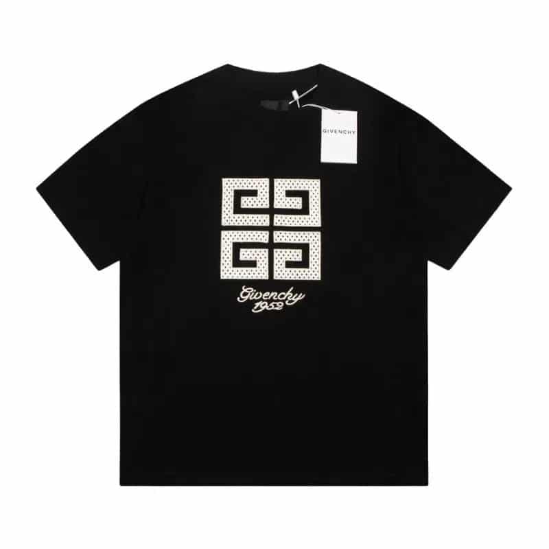 136-2-77_jpg_c786a83f-008b-44f3-b68f-0dba58625efe.jpg T-shirt - Image 1