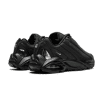 TRIPLE BLACK - Image 2