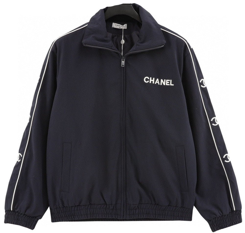 229-3808d6a5_a17f32d1-379e-4399-a38e-a00d113c4c95.jpg Jacket - Image 1