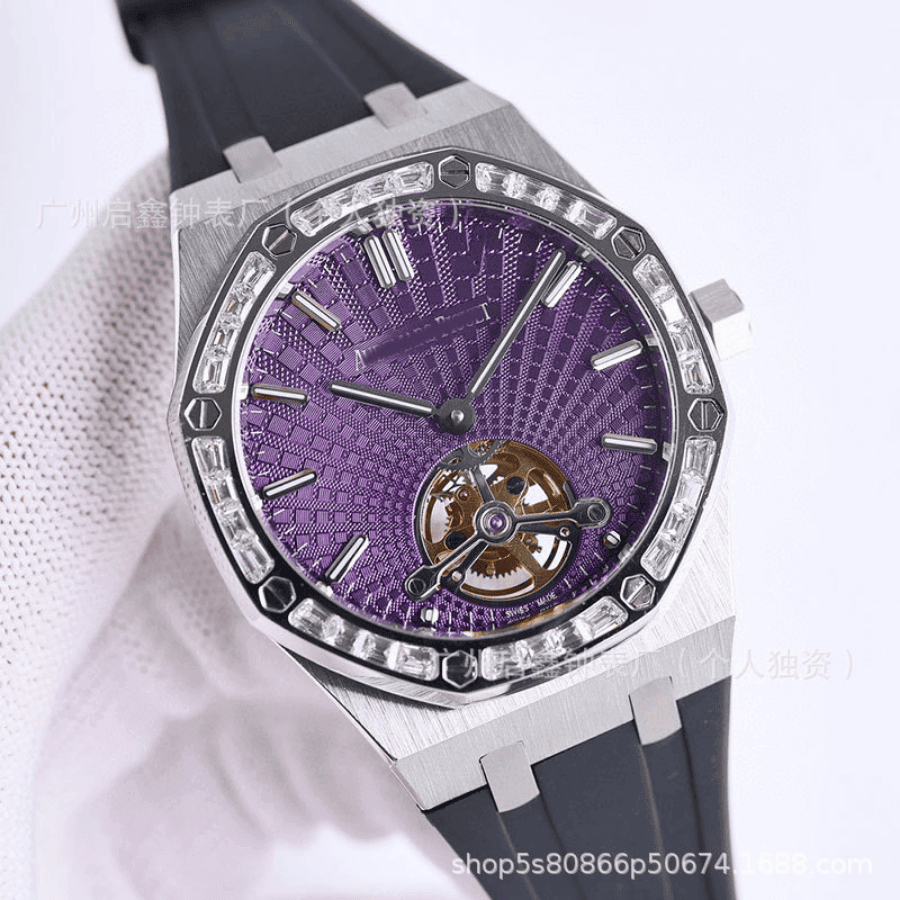 26-Audemarspiguetroyaloakpurpledial_1865f642-1834-4dca-b43f-6353a24a00fd.png Royal oak purple dial - Image 1