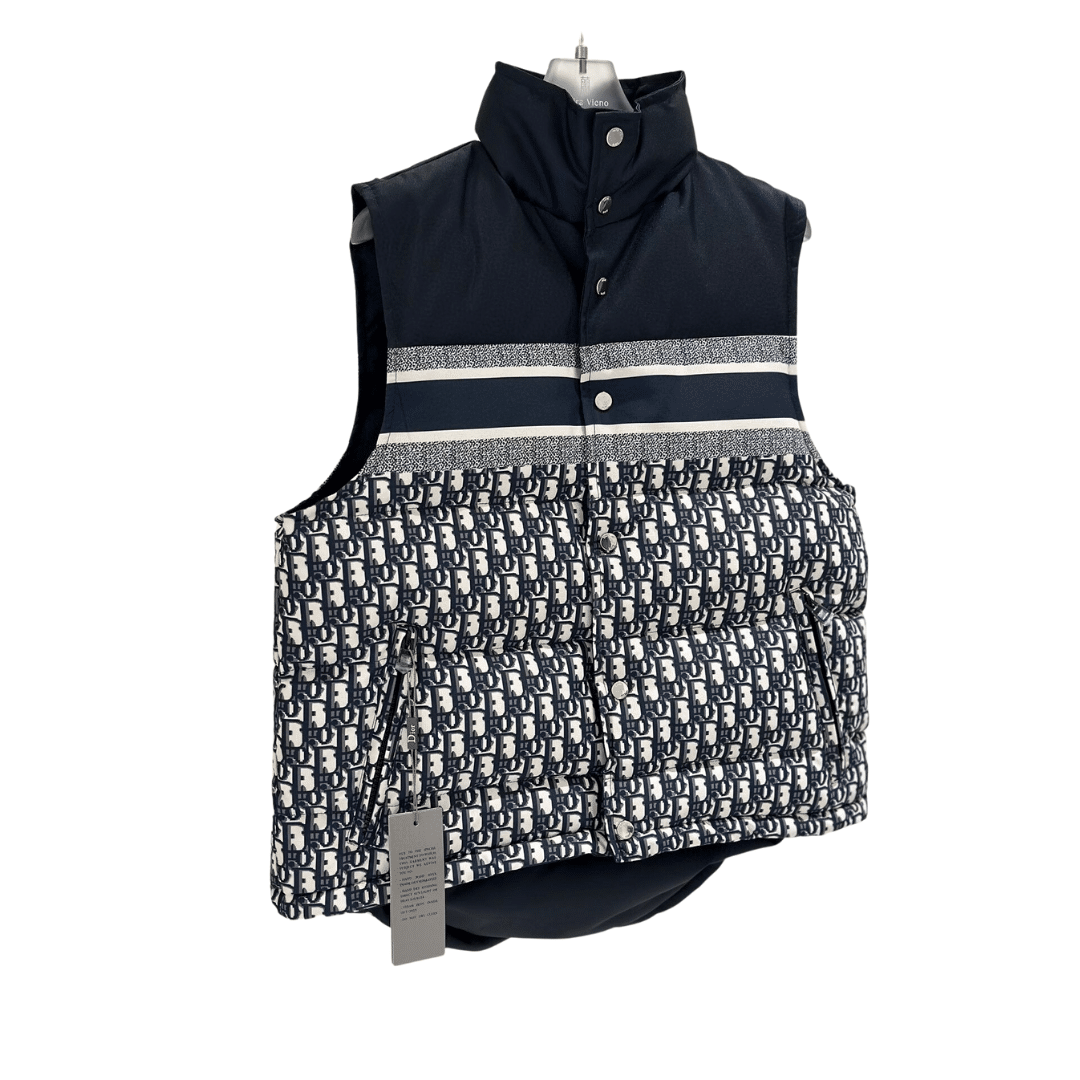 39-7_6790a4b7-1fdc-4c1d-a275-26e91c58780e.png Gilet - Image 1