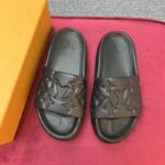 Slippers - Image 3