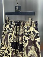 Shorts - Image 4