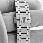 Royal oak titanium burgundy dial - Image 4