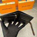 Wallet - Image 6
