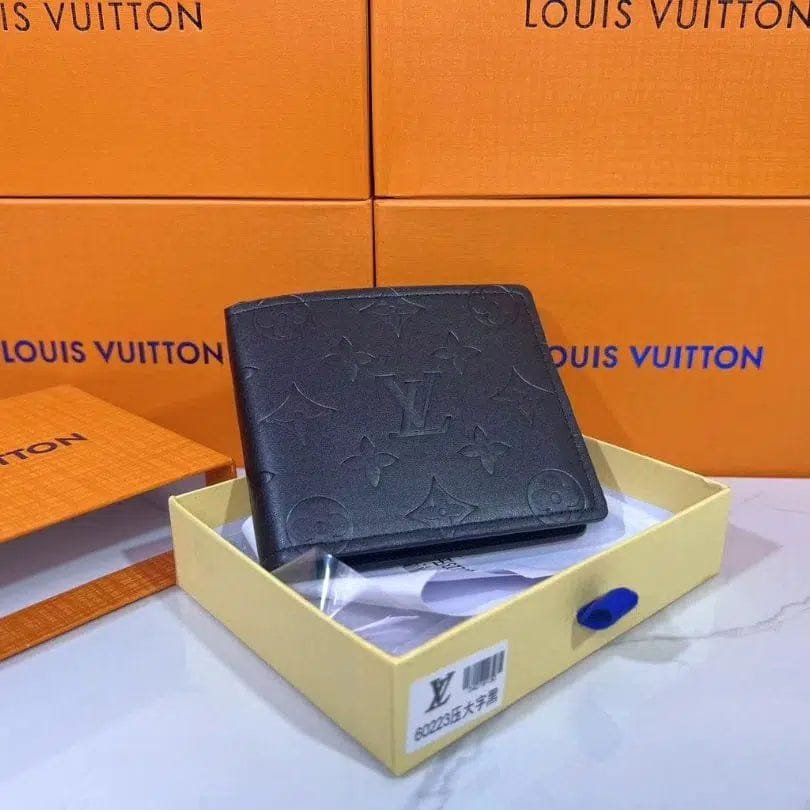668-156151JBH-9_jpg_a2243c01-cad5-4be6-98b0-56a13f3eb524.jpg Wallet - Image 1
