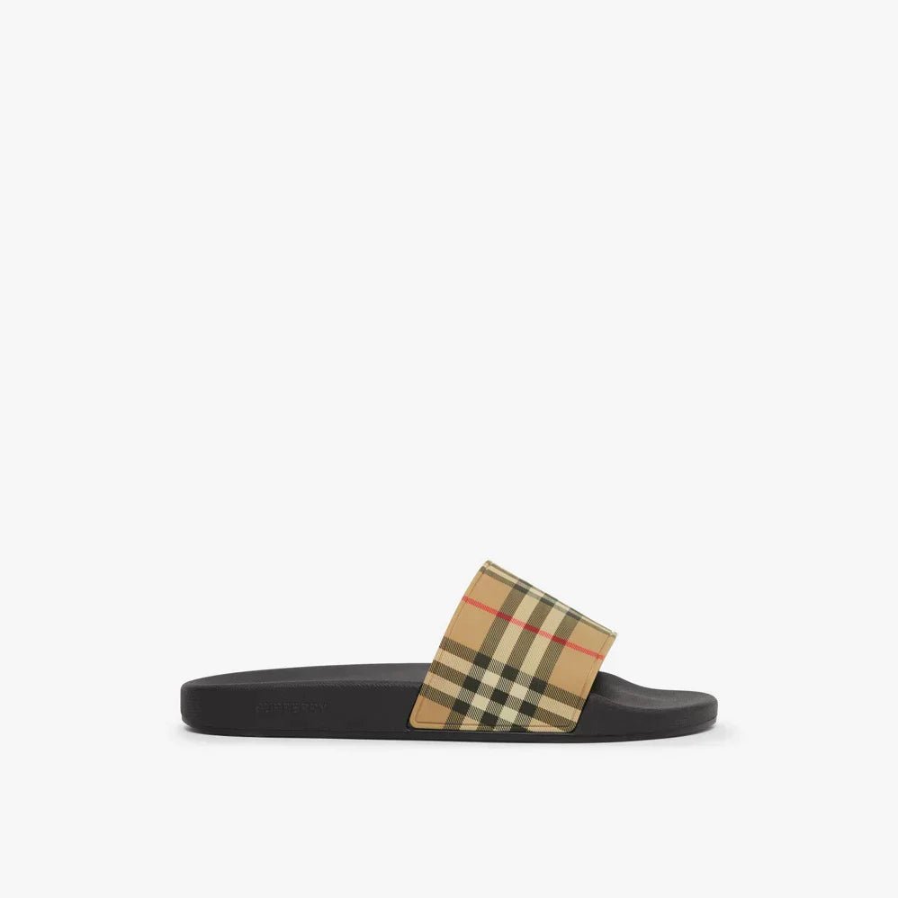 A4184090-78CE-41DF-80AB-CBE64DEA1F0F_e88850e1-75a6-403e-a8a3-12d9887a178c.jpg Slippers - Image 1