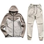 Tech Fleece