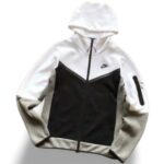 Tech Fleece - Image 4