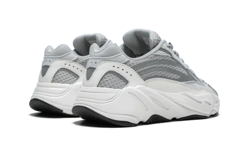 700 V2 Static - Image 3
